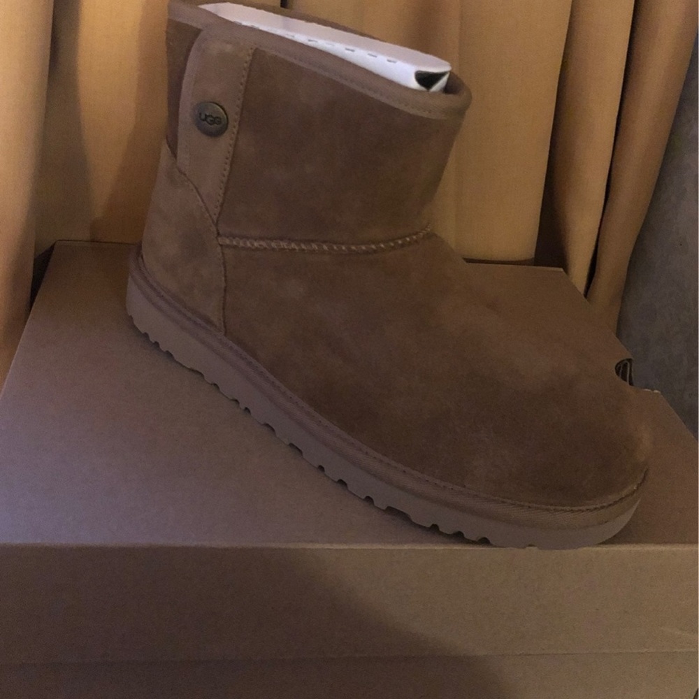 BRAND NEW UGG BOOTS!!!